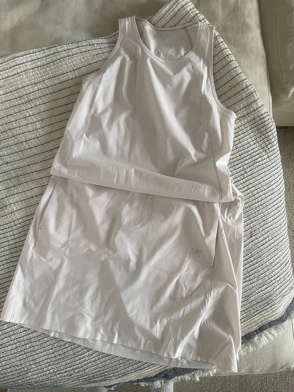 Arcteryx Dress size Small
